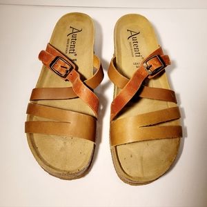 Autenti Strappy Leather Sandals